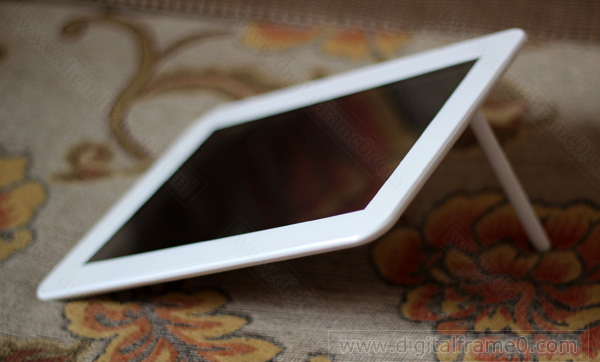 the side of 10 inch digital picture frame